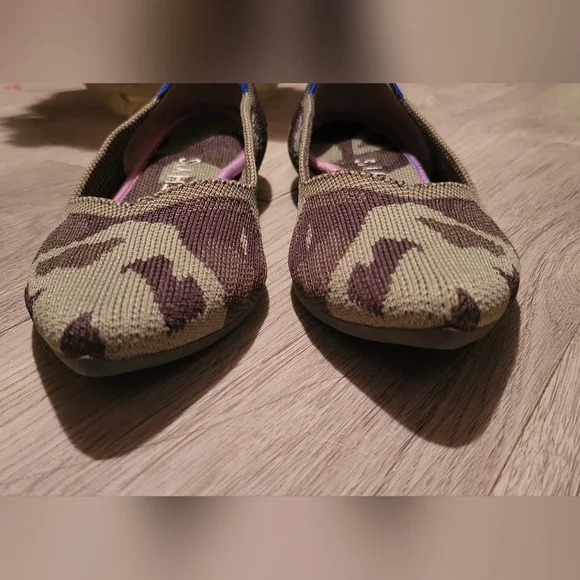 Rothy's The Point Olive Camo Flats, Purple & Pink Insoles, Women's US 6 EU 36 - Picture 6 of 16